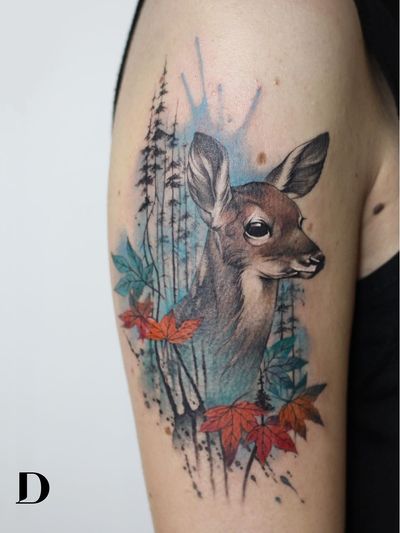 Beautiful tattoo by Deborah Genchi #DeborahGenchi #debartist #realism #realistic #illustrative #watercolor #color #deer #animal #nature #leaves #mapleleaves #upperarm #arm